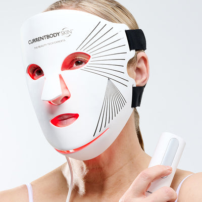 CurrentBody Skin Máscara Facial LED com Terapia de Luz Vermelha